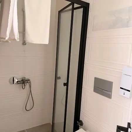 Uezuem Iskelesi Hotel *